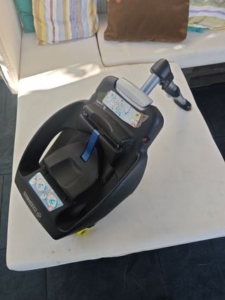 MaxiCosi + base Isofix easyfix