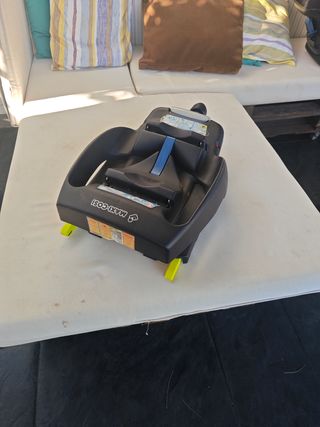 MaxiCosi + base Isofix easyfix