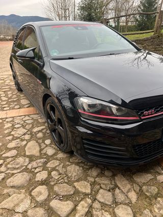 Volkswagen Golf 7 GTI PERFORMANCE