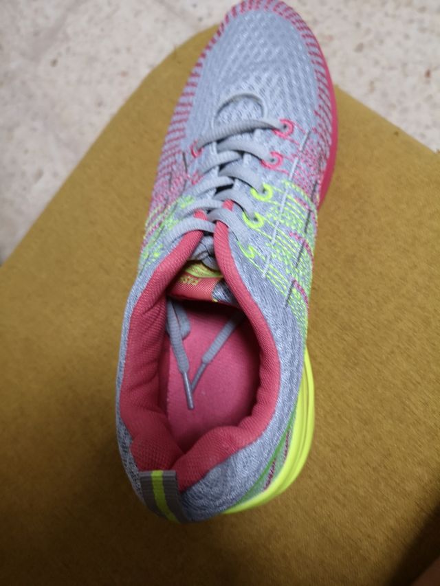 Sneakers colorate, comode, come nuove, 40