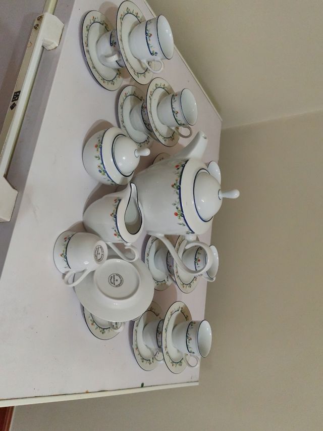 Juego café completo,cafetera, lechera,az