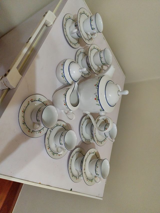 Juego café completo,cafetera, lechera,az