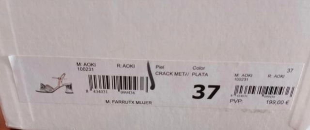 Sandalias de mujer con tacón plateadas