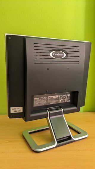 Monitor LCD ViewSonic VX912  19 pulgadas