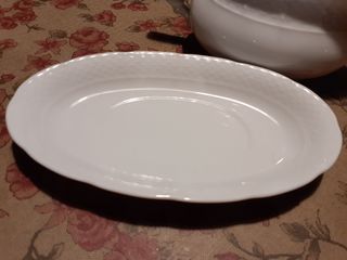 Salsiera in porcellana bianca