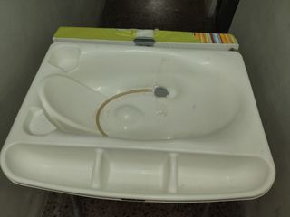 Bañera con cambiador para bebé
