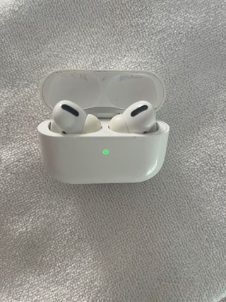iPhone 13 Pro Max + Airpods Pro