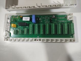 Caja de conexiones para suelo radiante