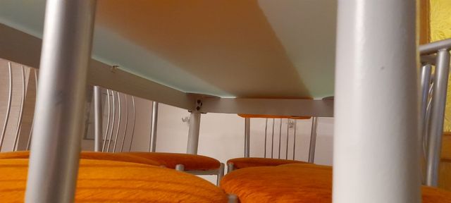 Mesa de cocina y seis sillas