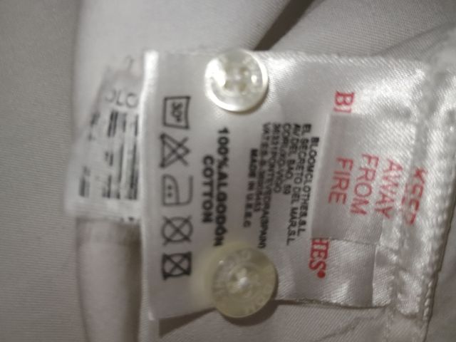 Camisa blanca cuello mao