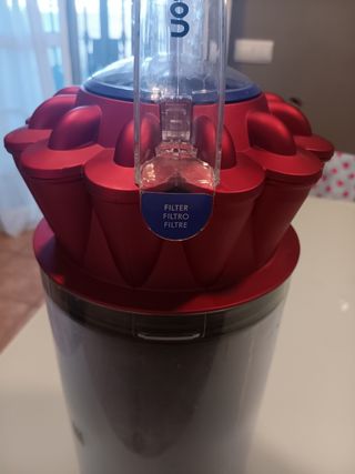 Cubo , varita y cepillos para aspiradora Dyson UP1