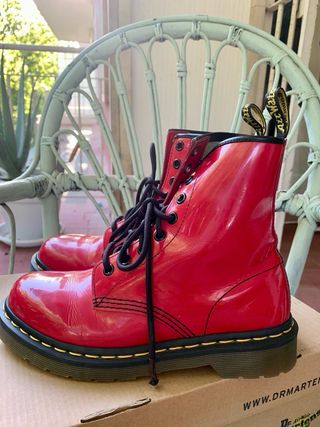 Botas dr Martens rojo charol