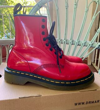 Botas dr Martens rojo charol