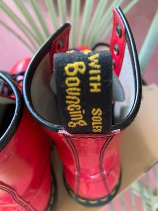 Botas dr Martens rojo charol