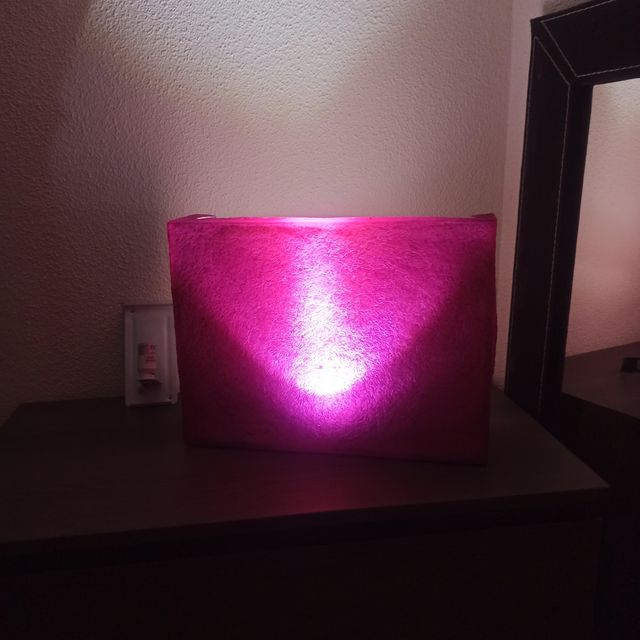 Lámpara fucsia