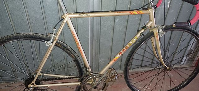 Bicicleta de carretera clásica