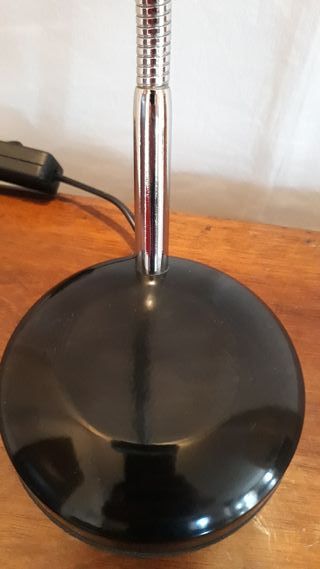 lampada da scrivania vintage nera