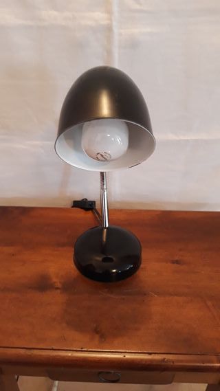 lampada da scrivania vintage nera