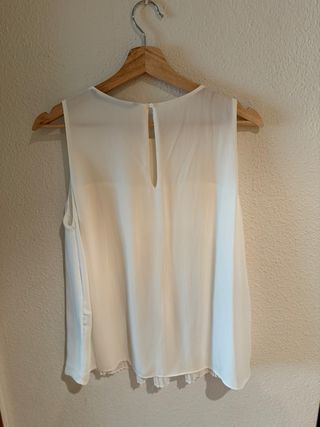 Blusa abertura plisada Zara