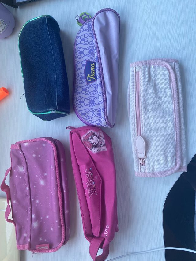 Estuches de niña como nuevos