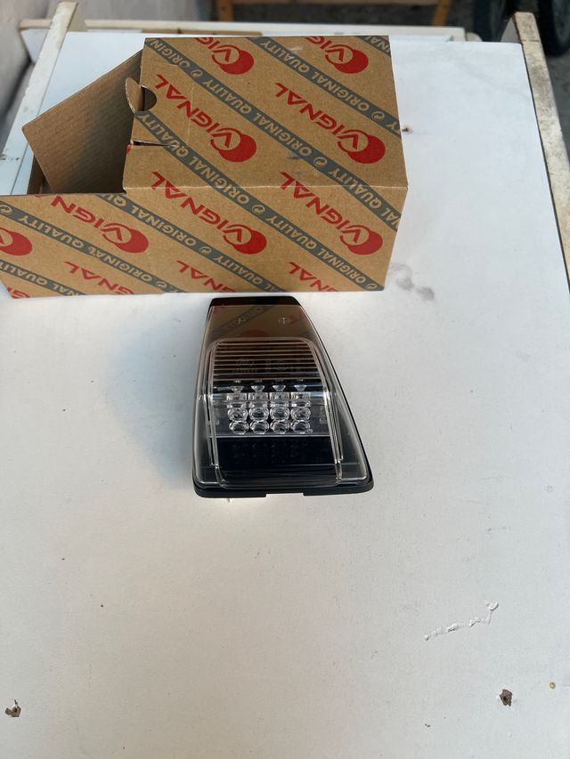 Luz esquina volvo FM 13-L