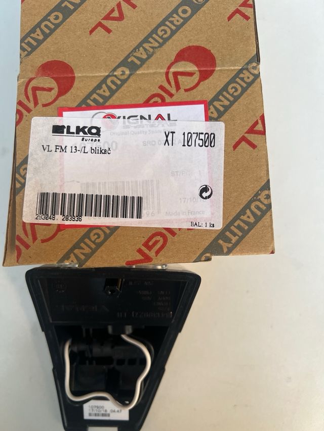 Luz esquina volvo FM 13-L