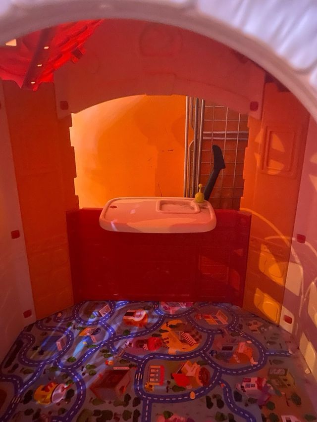 Casa infantil de jardin FEBER