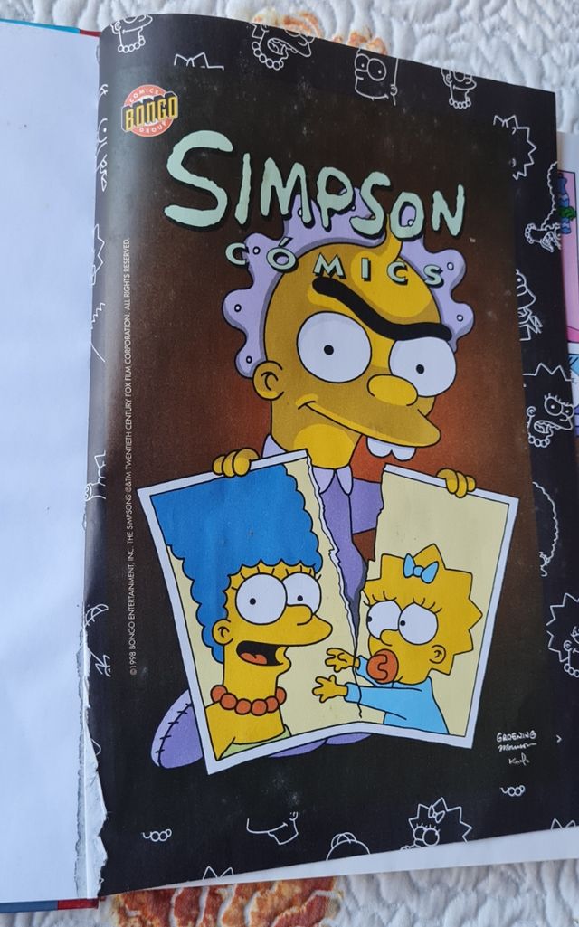 Cómics súper Simpson