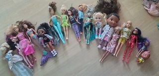Lote Barbies y otras muñecas, lady bag..