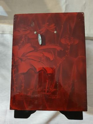 Caja de musica/joyero chino años 70