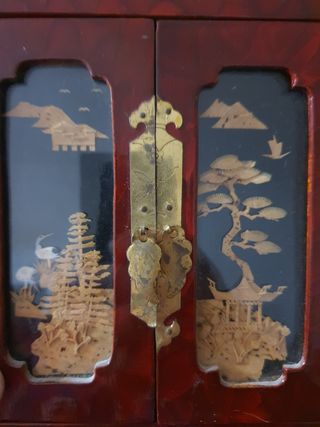 Caja de musica/joyero chino años 70