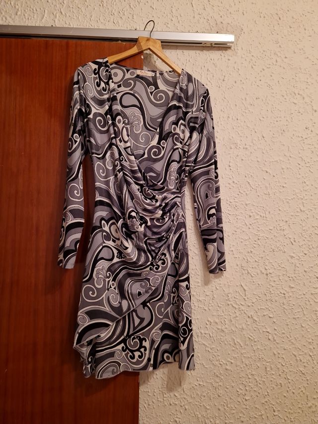 Vestido de manga larga cn estampados