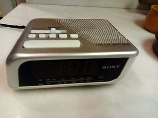 Radio reloj despertador