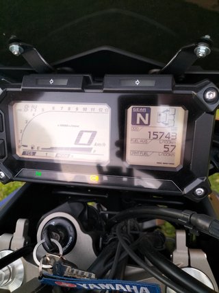 Se vende o se cambia YAMAHA MT09 TRACER