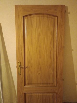 Puertas de madera maciza