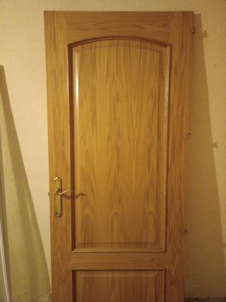 Puertas de madera maciza