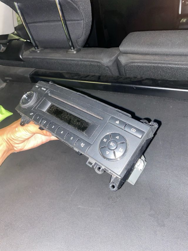 Radio de un mercedes b180cdi