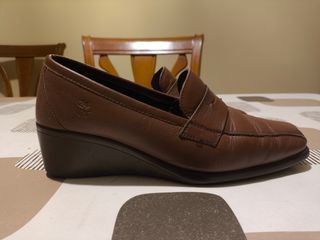 Zapatos marrónes mujer
