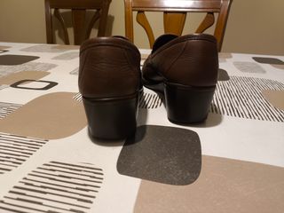 Zapatos marrónes mujer