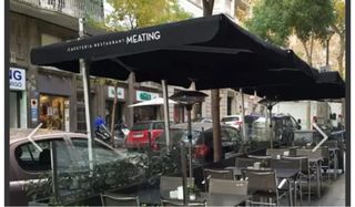 Jardineras terraza bar