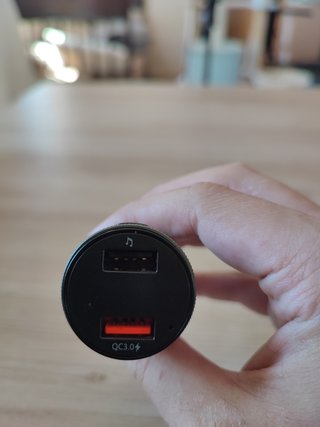 UGREEN FM Car transmitter - como nuevo