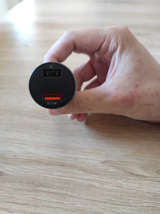 UGREEN FM Car transmitter - como nuevo
