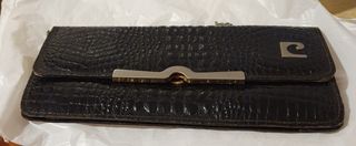 cartera de piel de cocodrilo