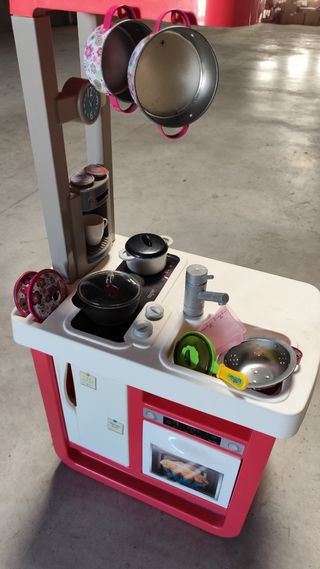 Cocinita Smoby de juguete con complementos