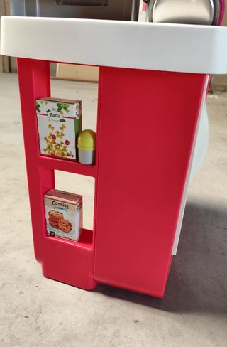 Cocinita Smoby de juguete con complementos