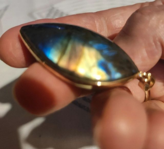 Colgante de Labradorita