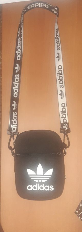 Vendo riñonera adidas