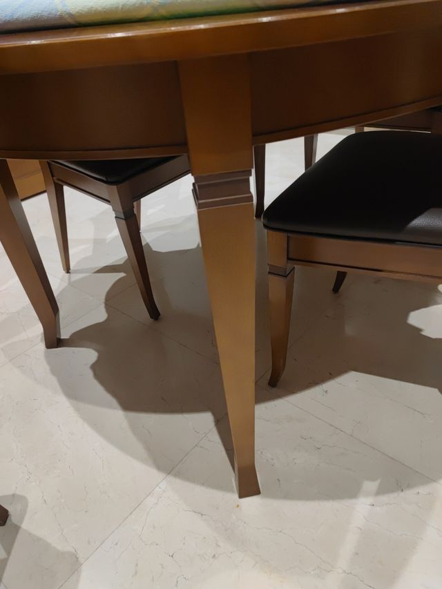 Mesa comedor con 6 silla