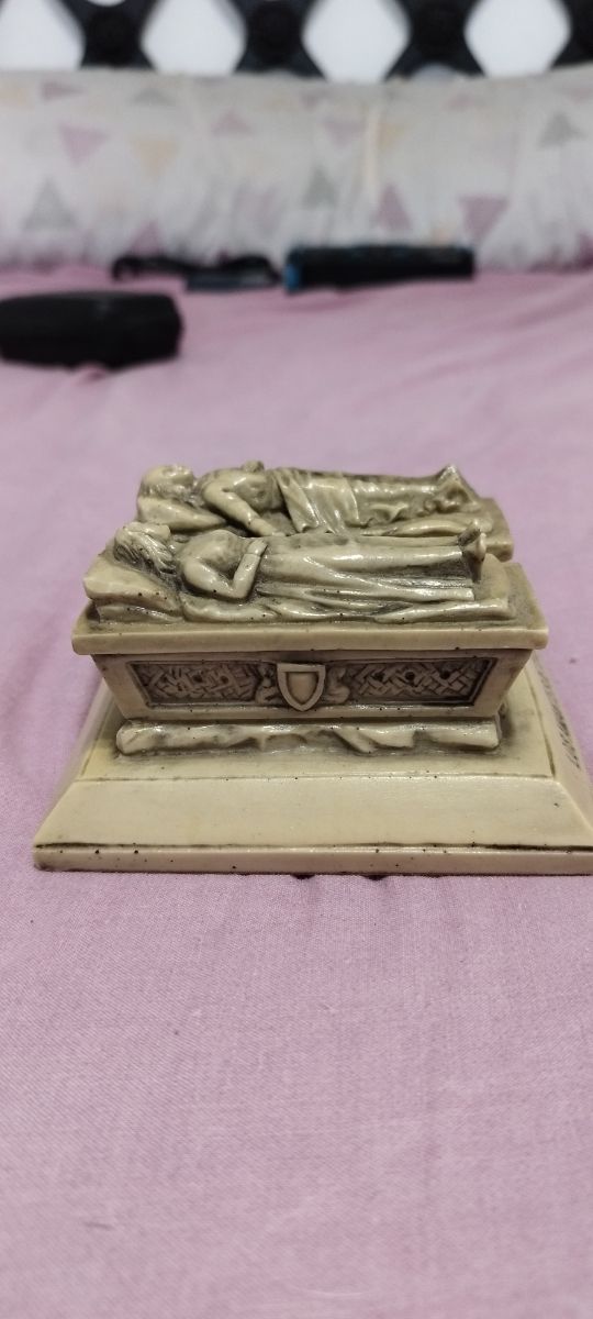 Antiguedad Los amantes de teruel.