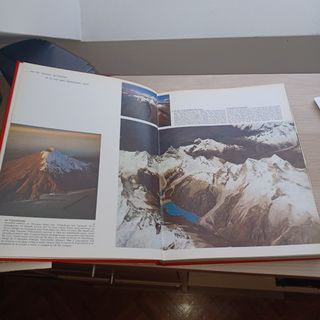 MERVEILLES DU MUNDE ET DE L'UNIVERS